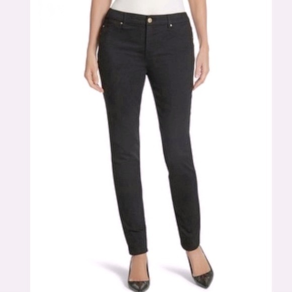 Chico’s ‘So Slimming’ 5 pocket jean with Hidden Fit Technology in Black size 12 - Picture 1 of 12